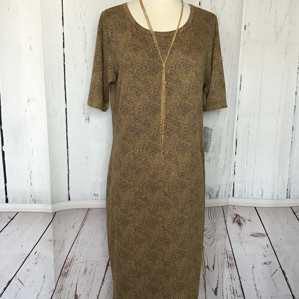 Lularoe Carly - Picture 11 of 12